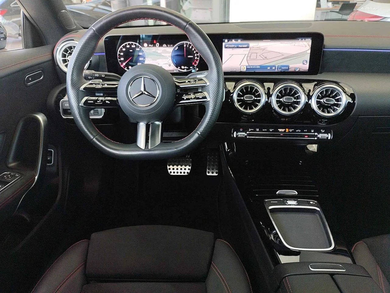 Mercedes Classe CLA 250e Shooting Brake AMG Advanced Plus 2