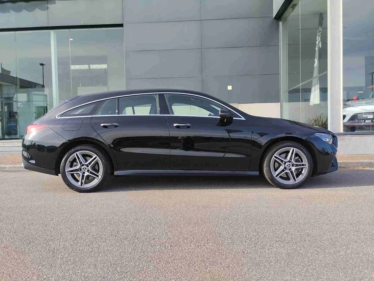 Mercedes Classe CLA 250e Shooting Brake AMG Advanced Plus 12