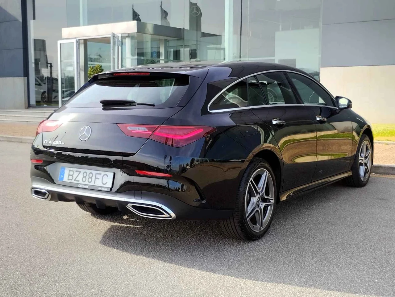 Mercedes Classe CLA 250e Shooting Brake AMG Advanced Plus 16