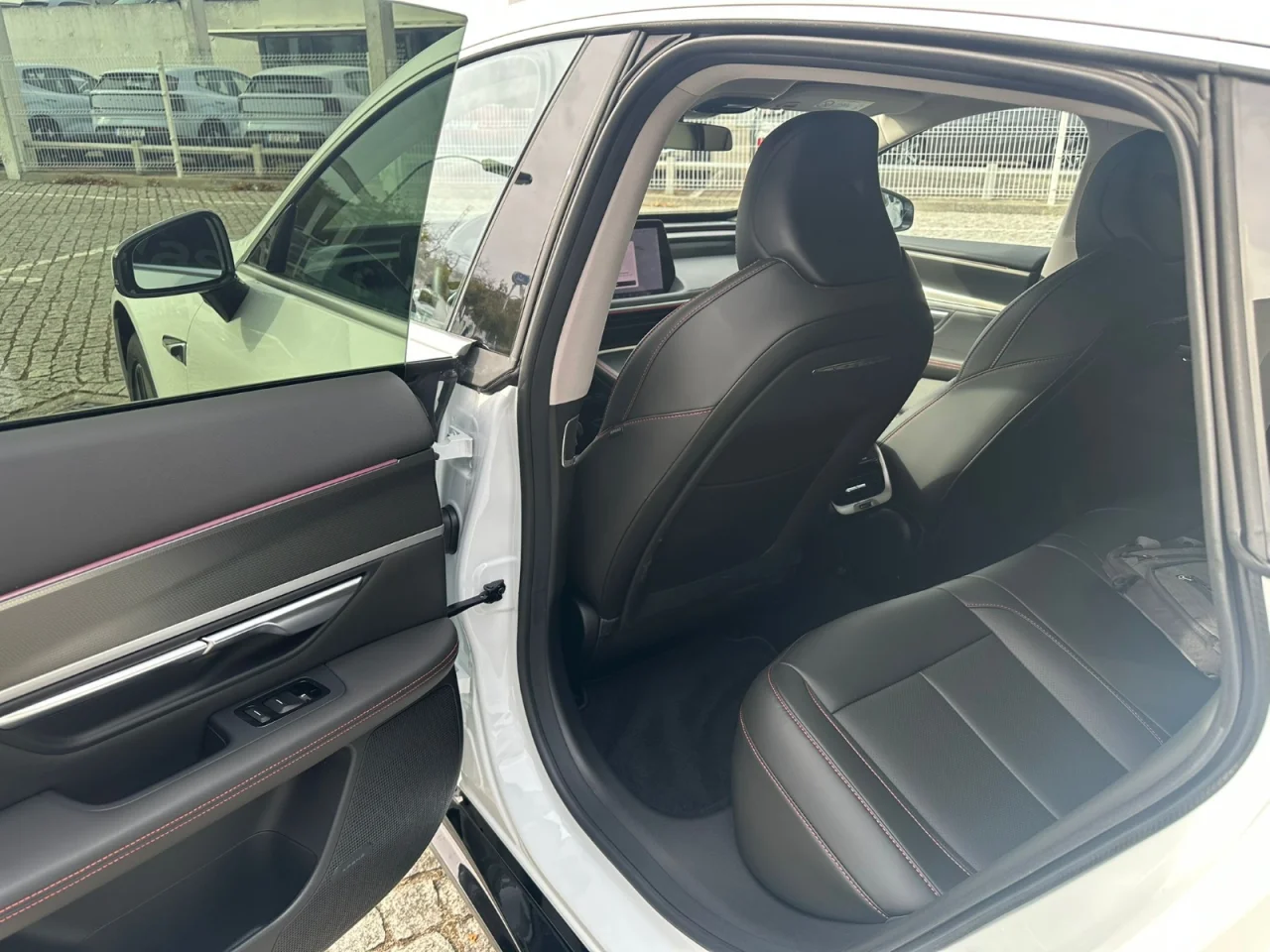 Xpeng P7 Long Range RWD 2