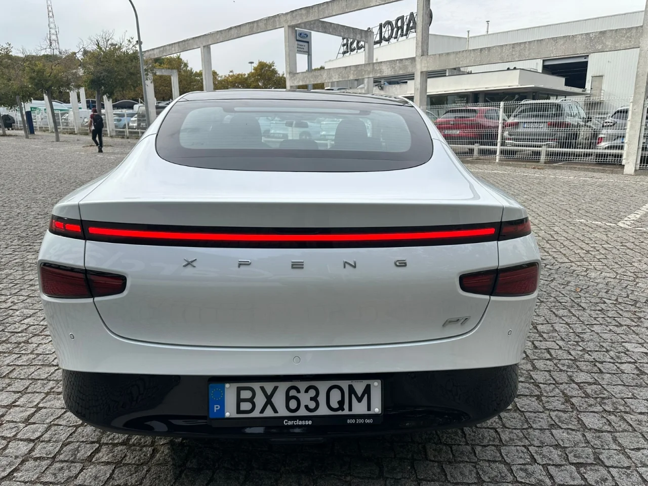 Xpeng P7 Long Range RWD 10