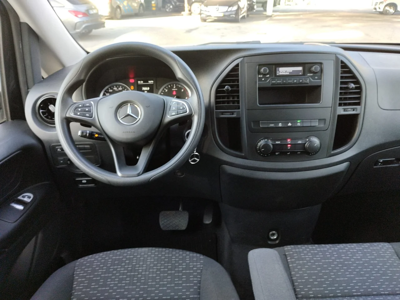 Mercedes Vito 116 CDI Tourer Pro 9 Lugares 2
