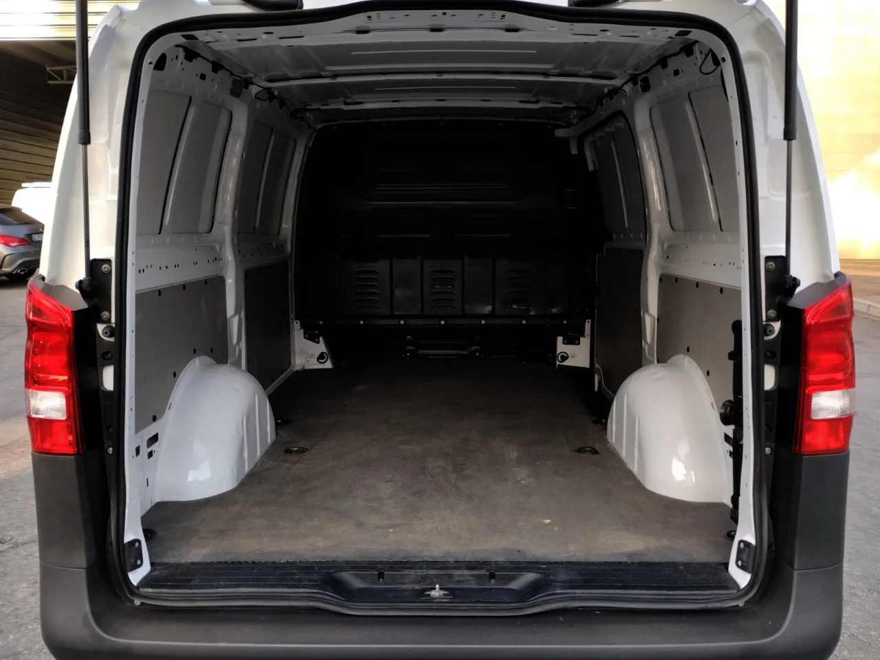 Mercedes Vito 116 / 32 CDI 10