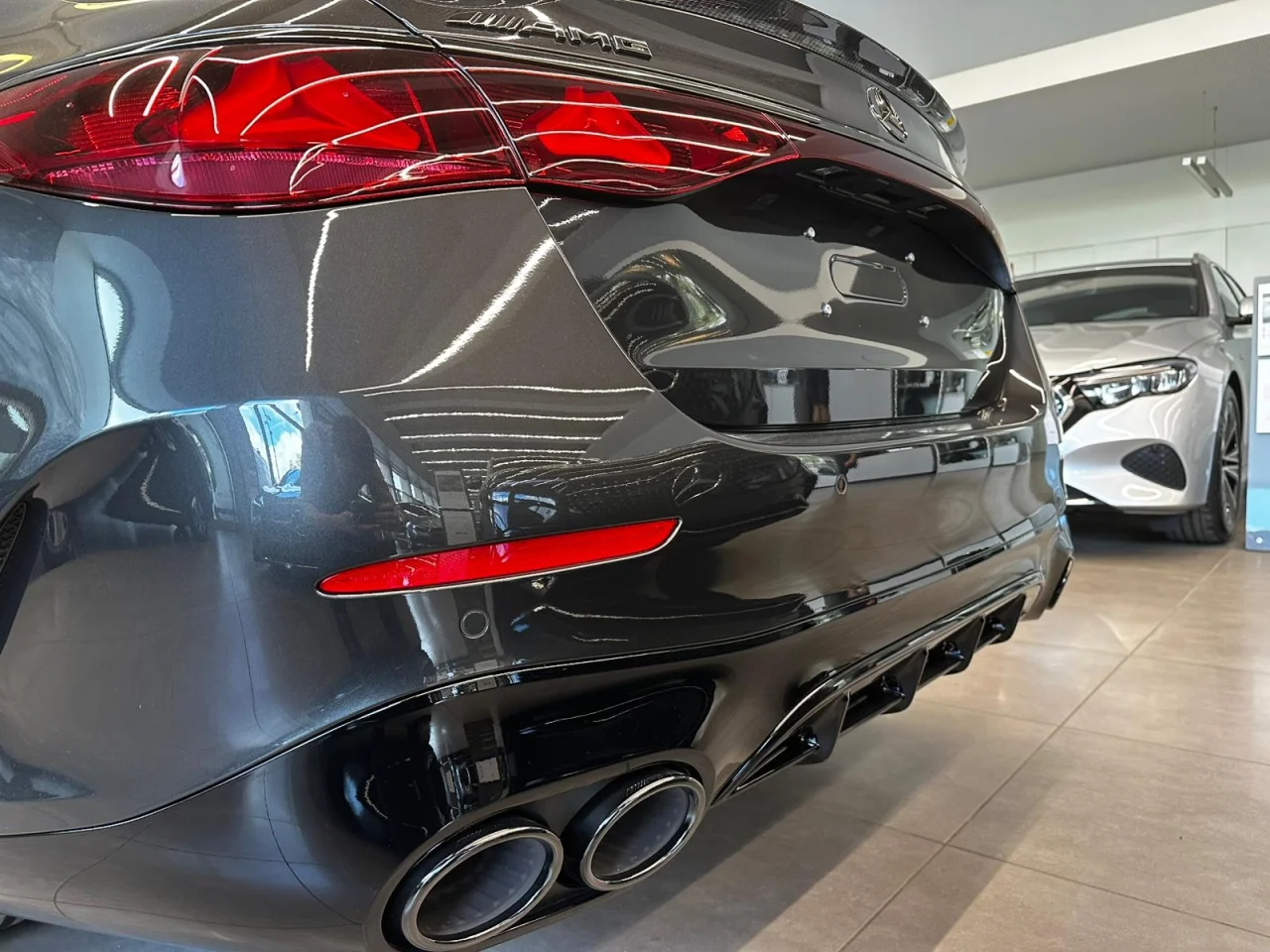 Mercedes Classe E 53 AMG Hybrid 4MATIC+ 9