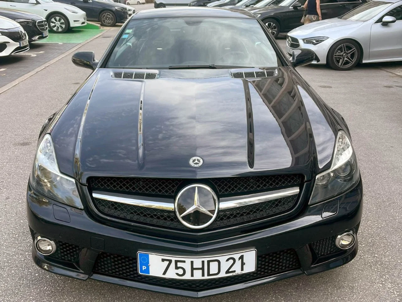 Mercedes-Benz SL 63 AMG V8 Roadster