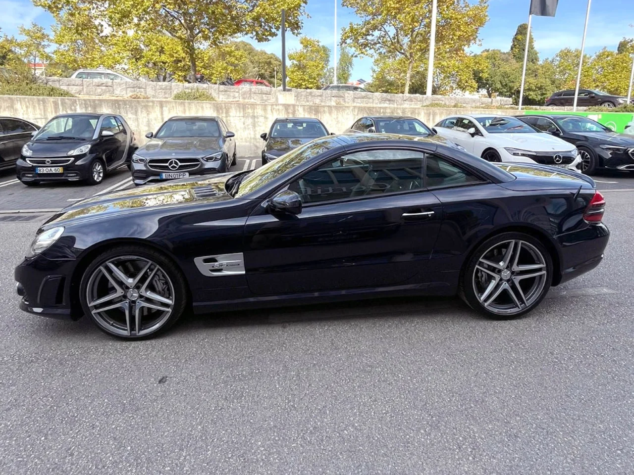 Mercedes-Benz SL 63 AMG V8 Roadster 3
