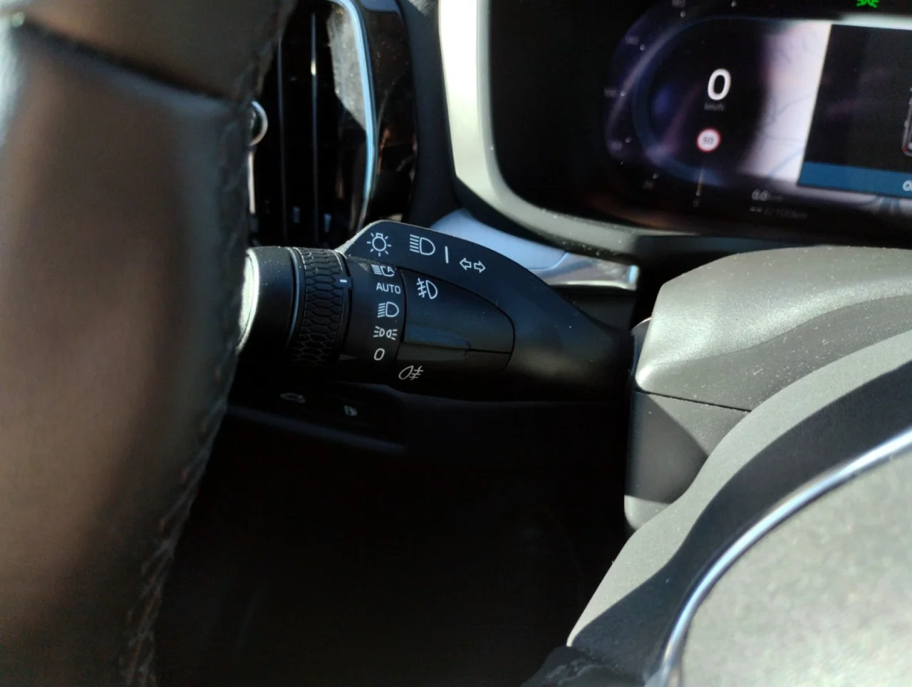 Volvo V60 Recharge T6 Essential Bright 7