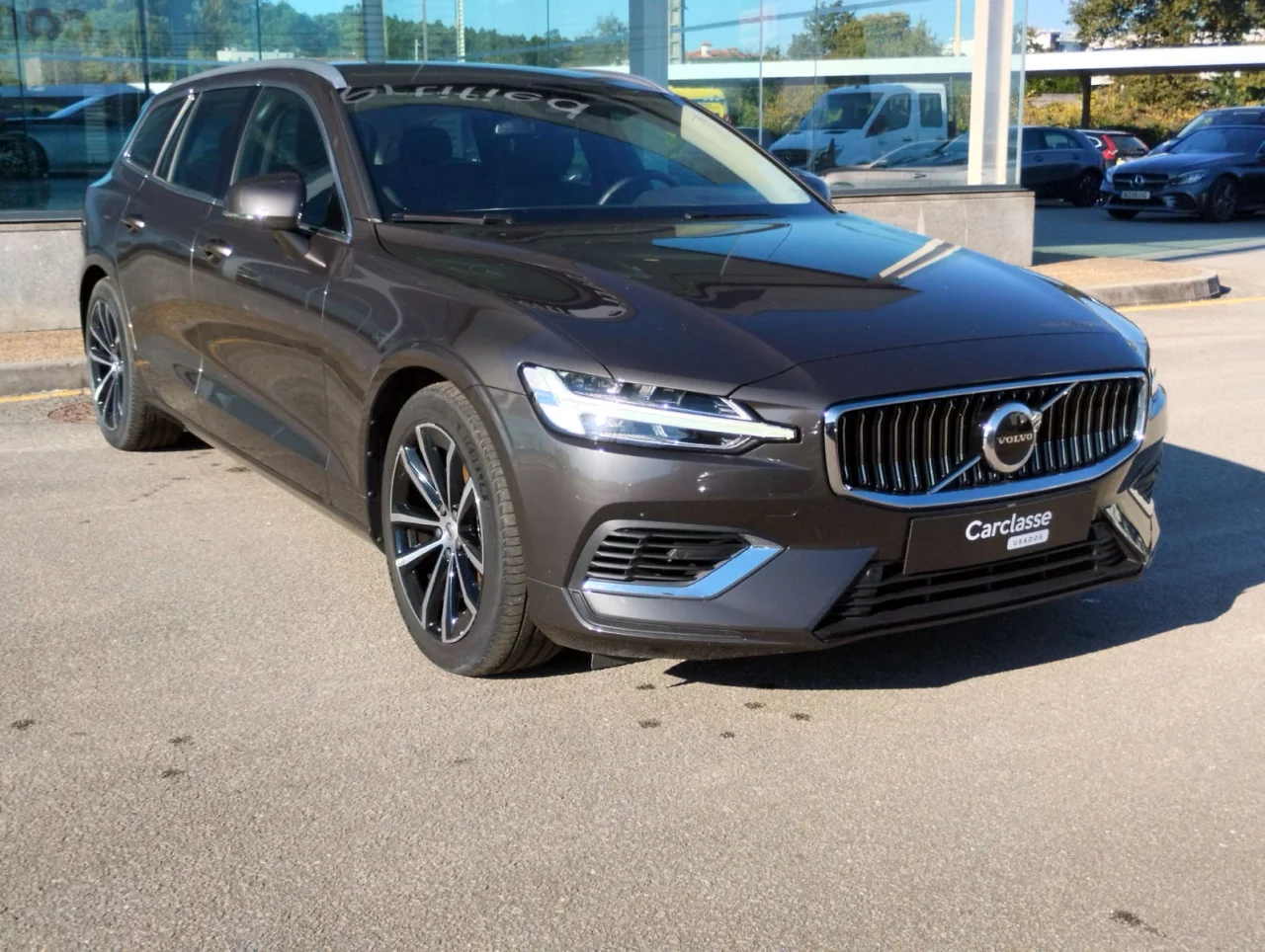 Volvo V60 Recharge T6 Essential Bright 14