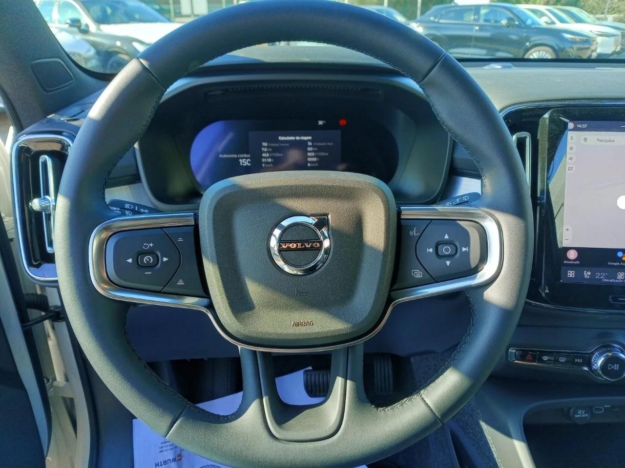 Volvo XC40 B3 Core Auto 2