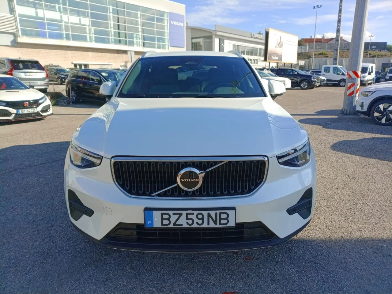 Volvo XC40 B3 Core Auto 12