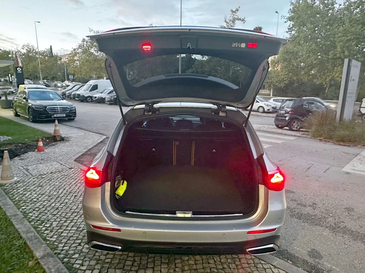 Mercedes Classe E 220d Station AMG Premium 7