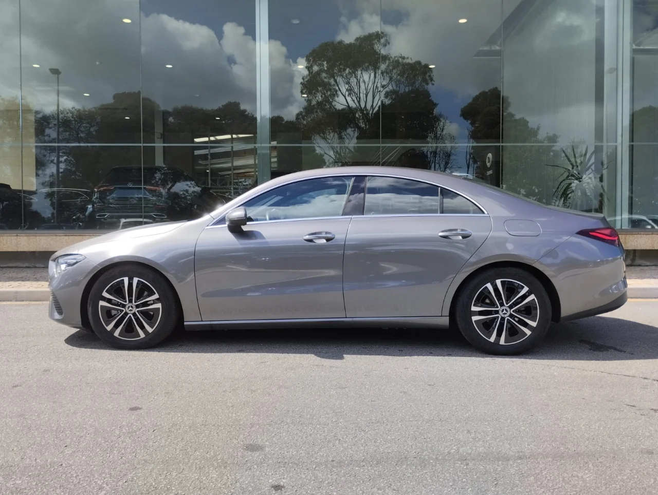 Mercedes Classe CLA 180d Coupé 8