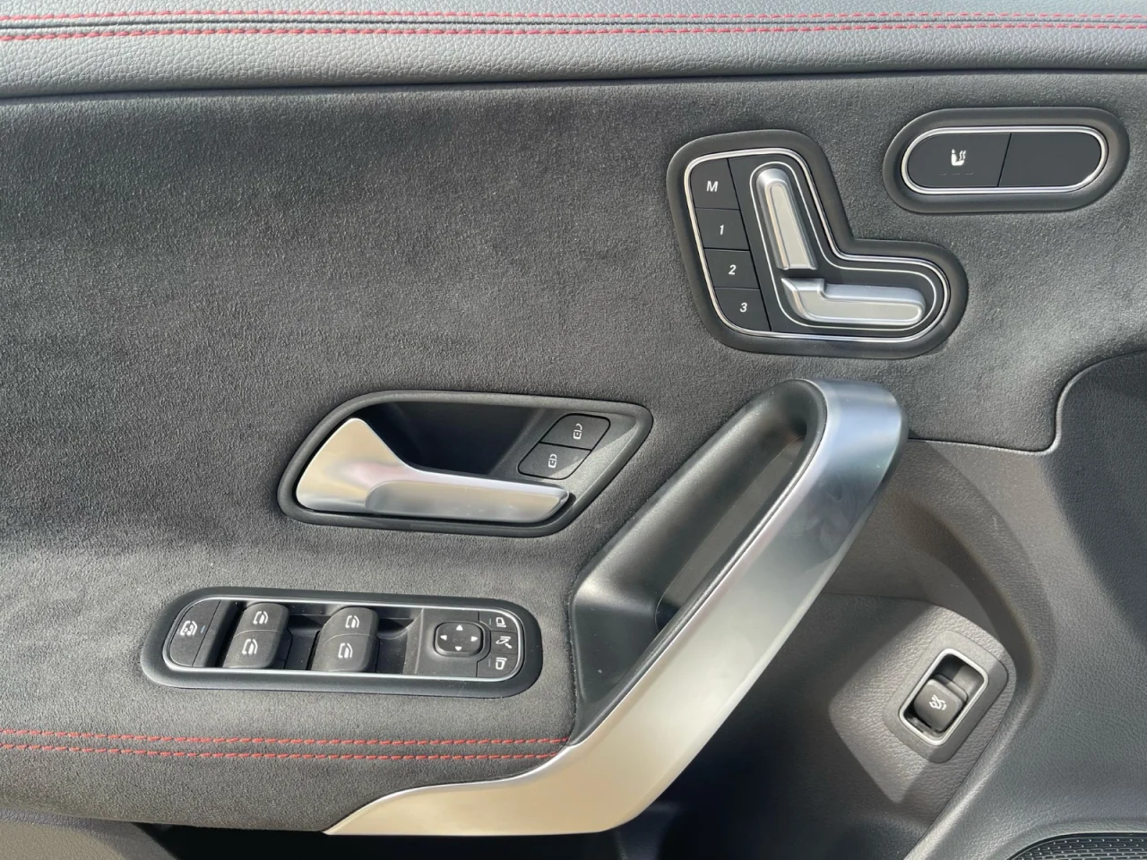 Mercedes Classe CLA 200 AMG Premium Plus Coupé 6