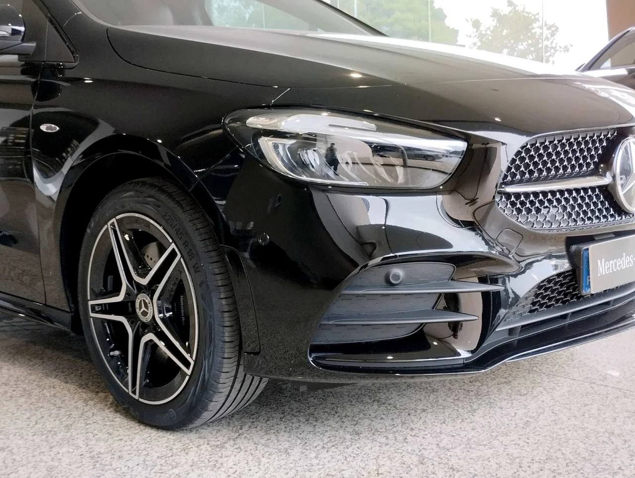 Mercedes Classe B 250e AMG 13