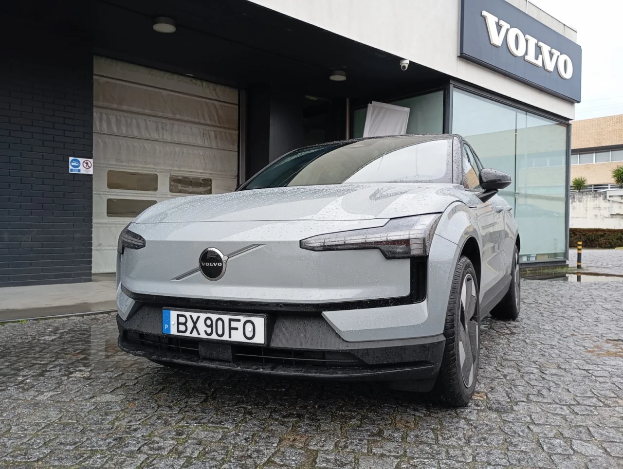 Volvo EX30 Extended Range Plus