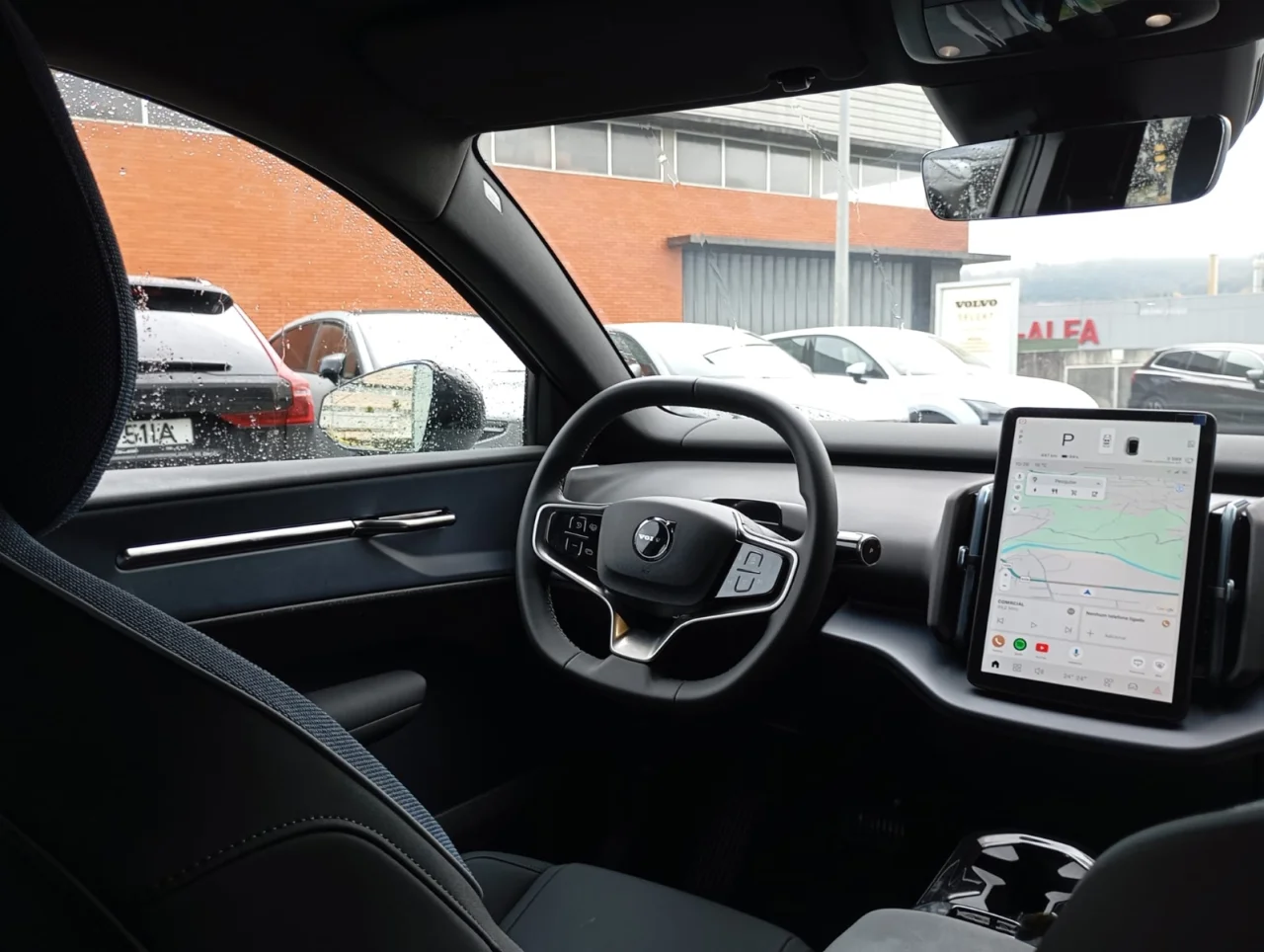 Volvo EX30 Extended Range Plus 2