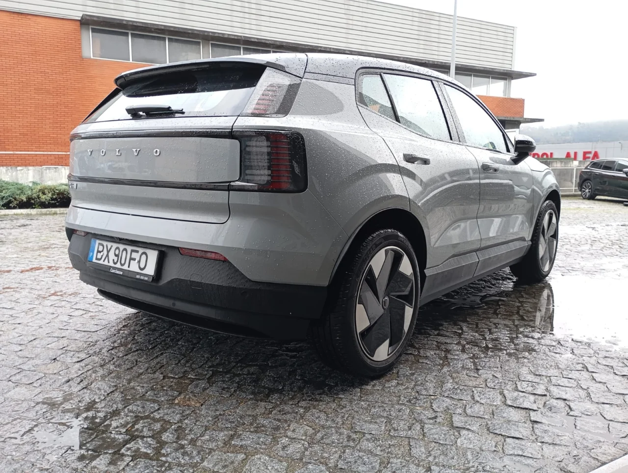 Volvo EX30 Extended Range Plus 6