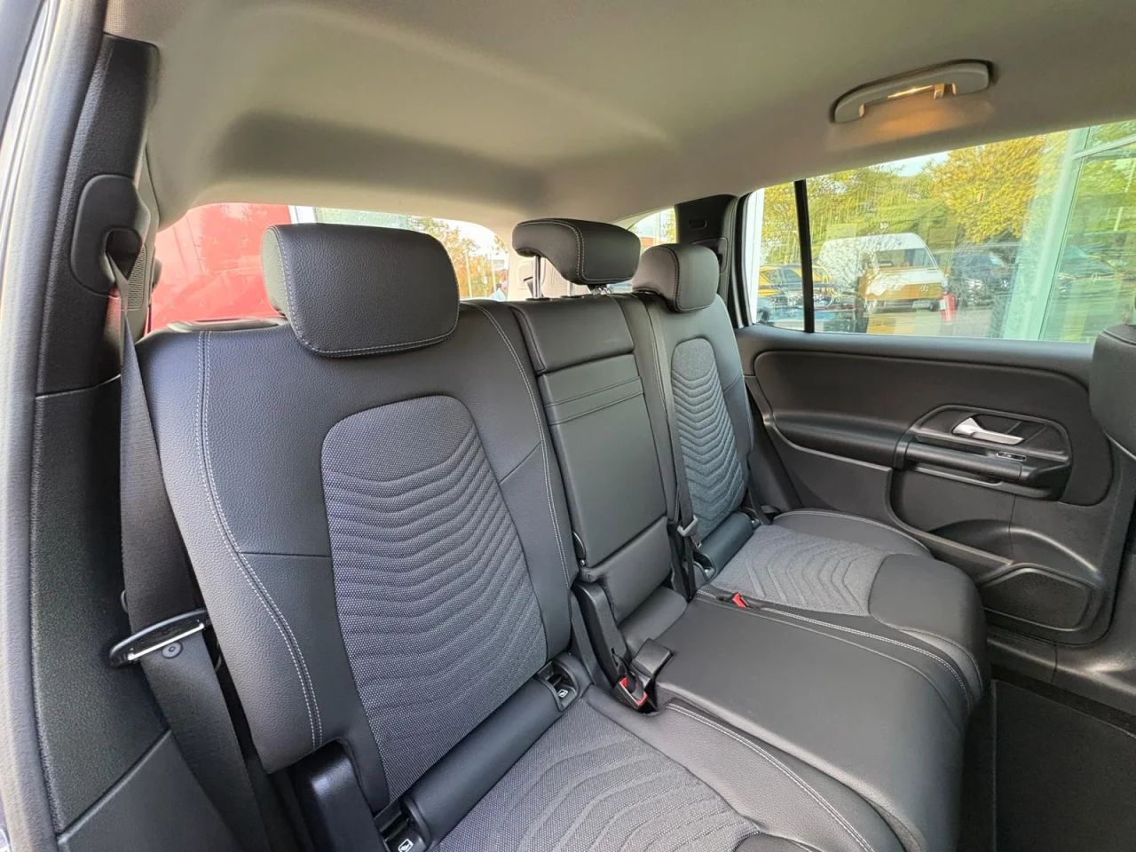 Mercedes Classe GLB 180d Advanced 7 Lugares 6