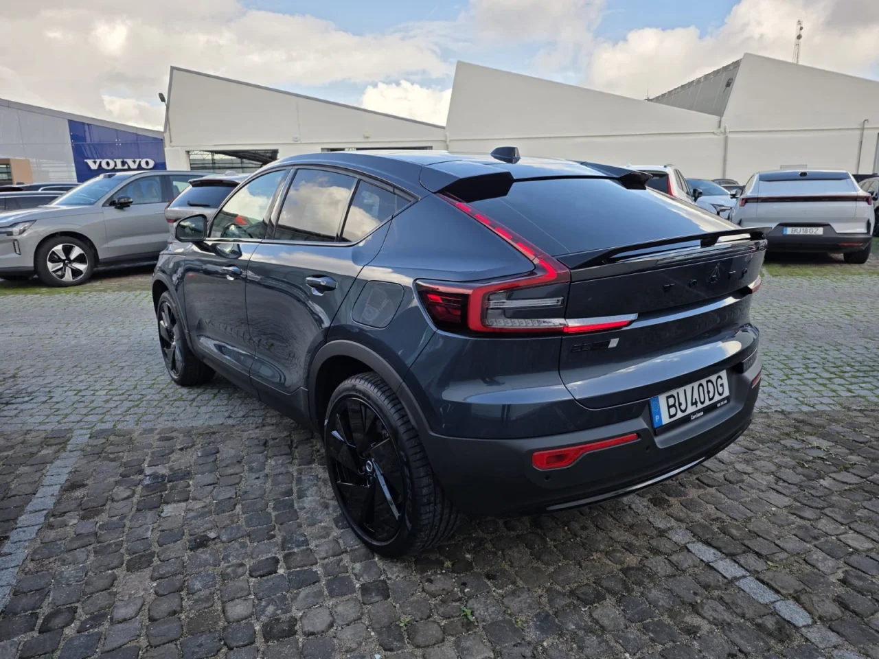 Volvo EC40 Black Edition Extended Range 10