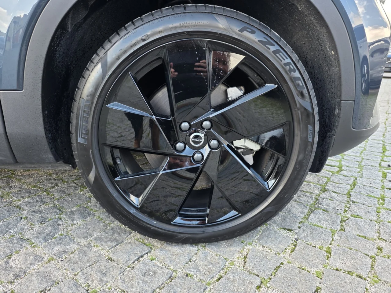 Volvo EC40 Black Edition Extended Range 11