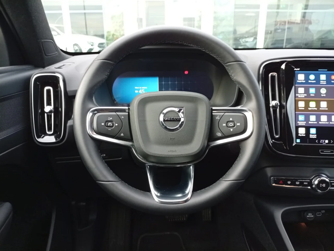 Volvo XC40 	Recharge Plus Single Motor 3