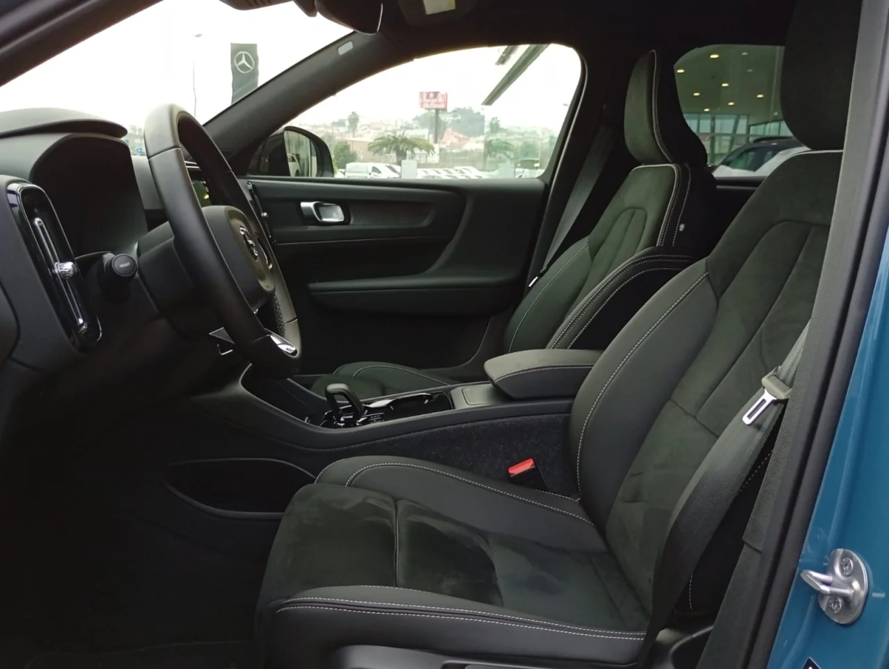 Volvo XC40 	Recharge Plus Single Motor 11