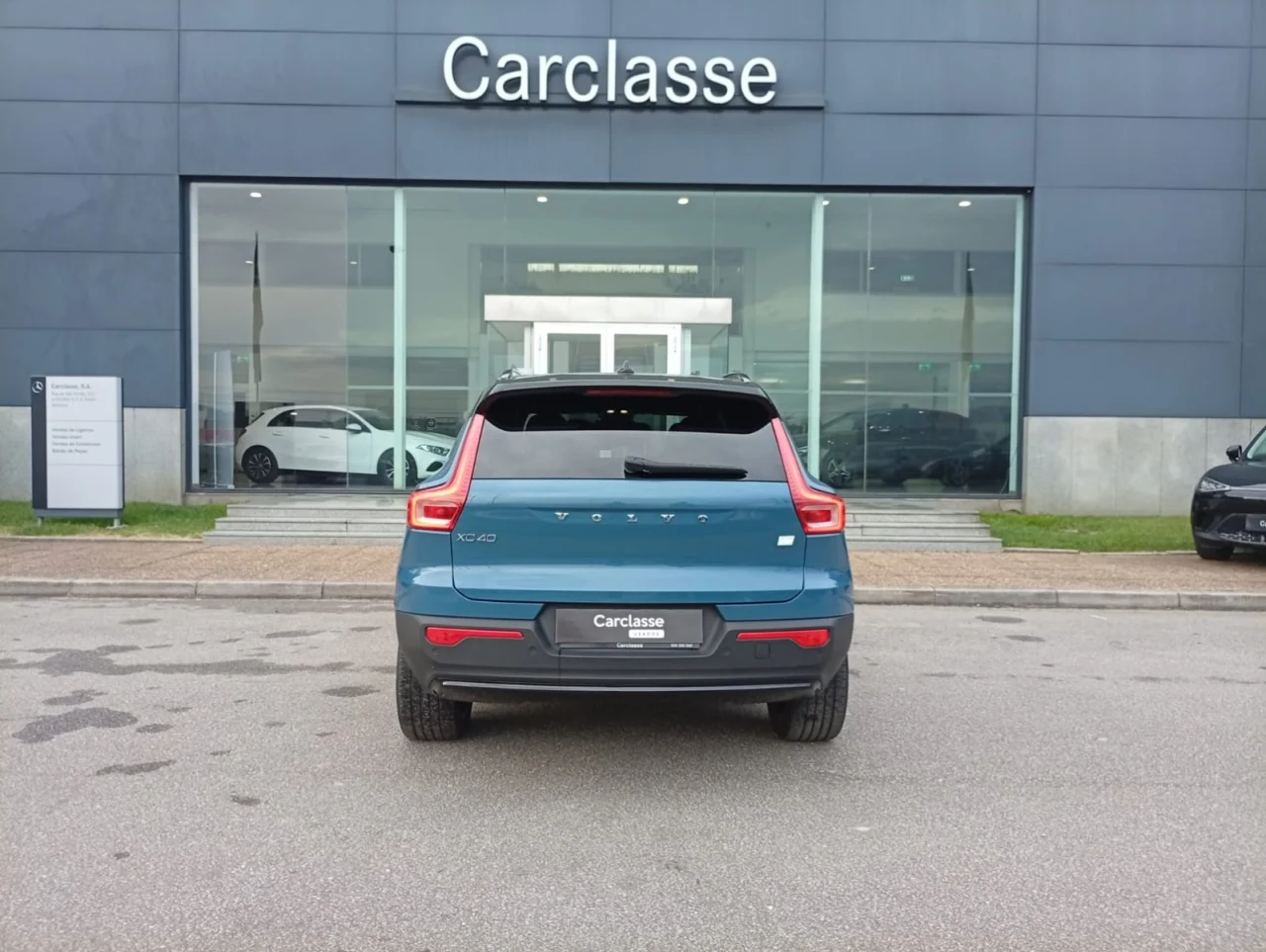 Volvo XC40 	Recharge Plus Single Motor 15