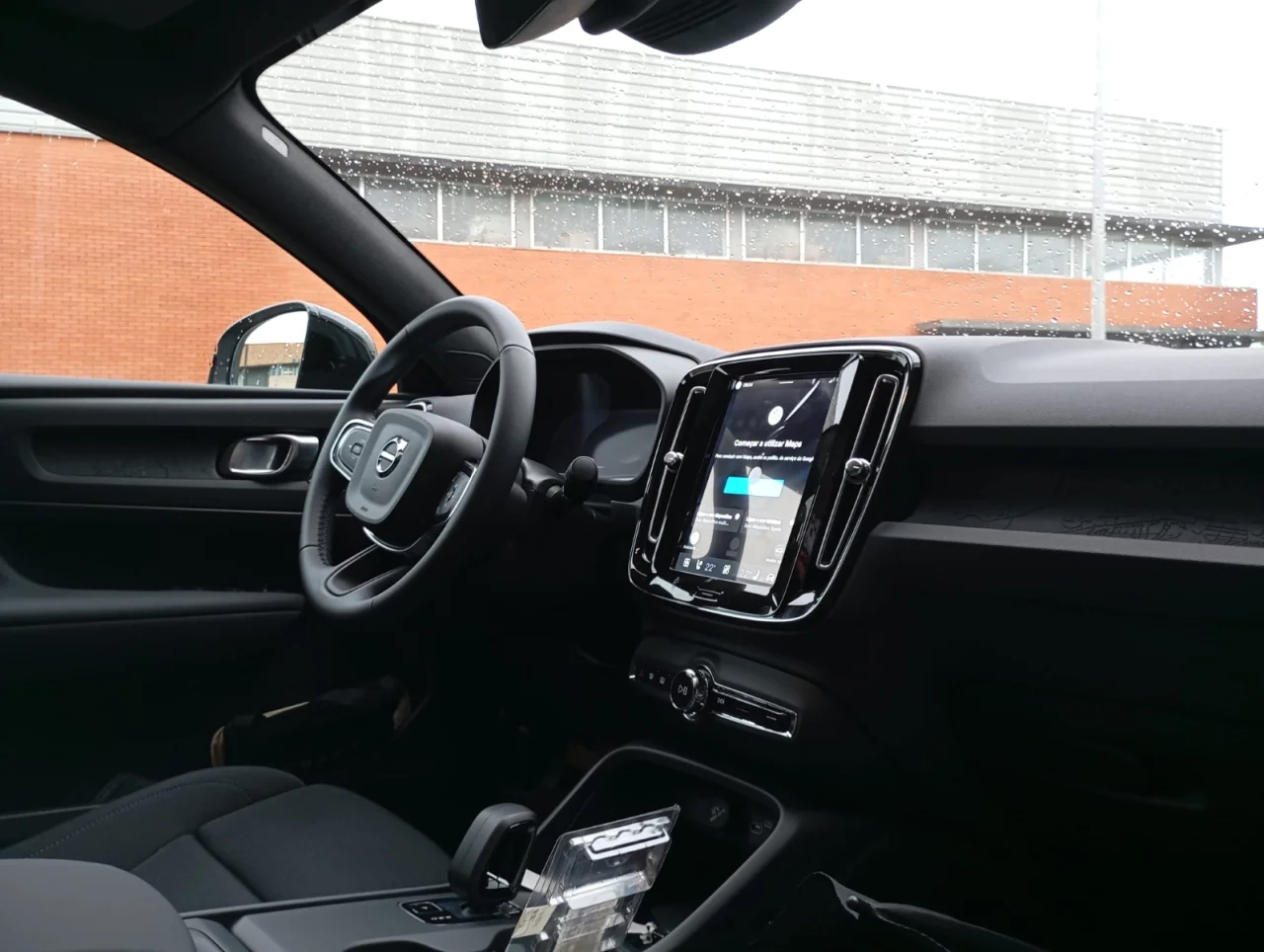 Volvo EC40 Black Edition Single Motor Extended Range 1