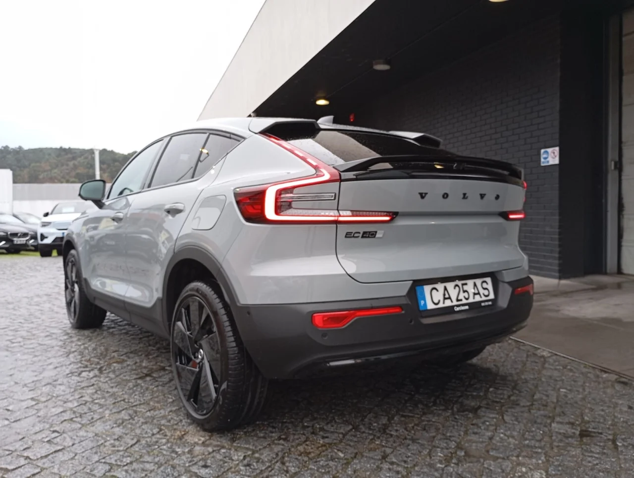 Volvo EC40 Black Edition Single Motor Extended Range 8