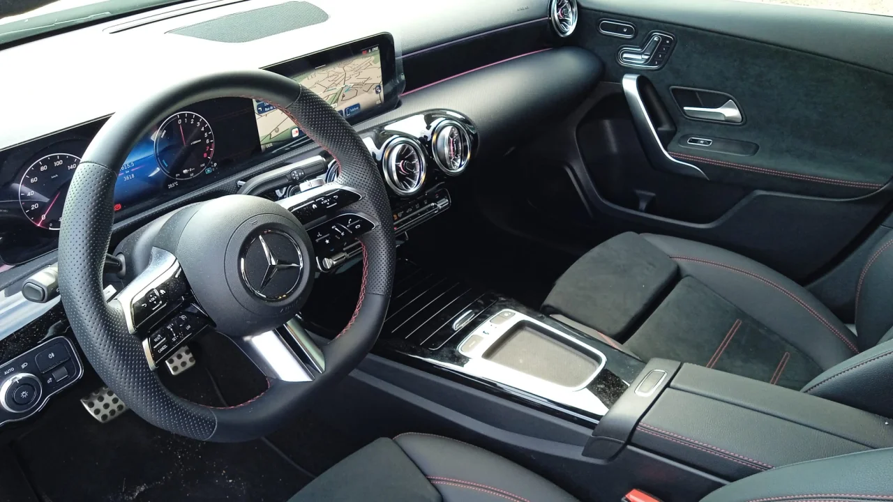 Mercedes A 250e AMG Auto 2