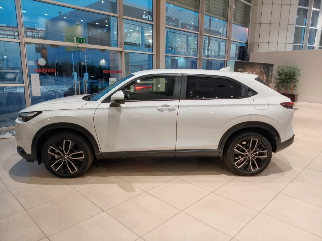 Honda HR-V Elegance 1.5 i-MMD e: HEV 10