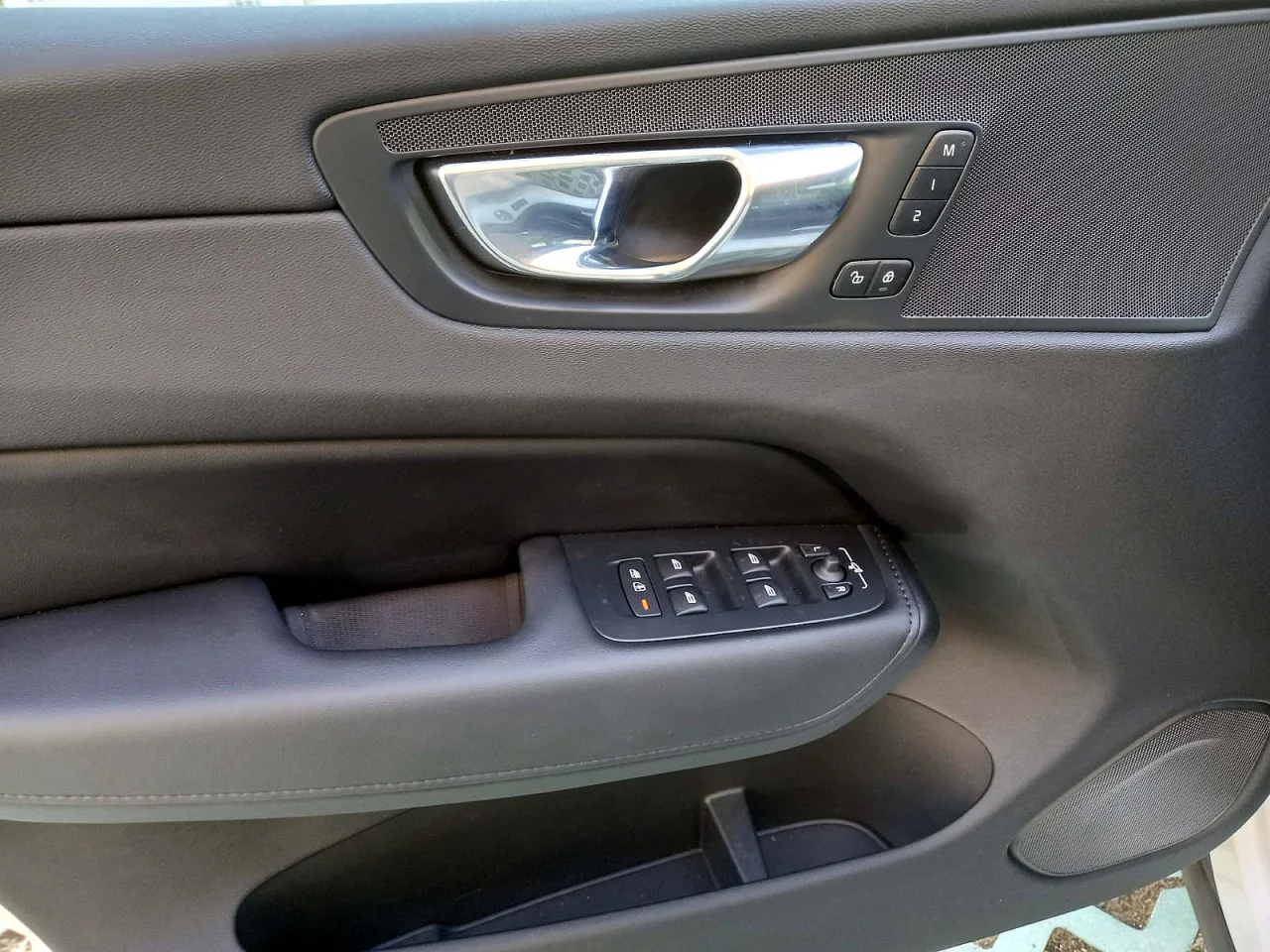 Volvo XC60 T6 Plus Dark 5