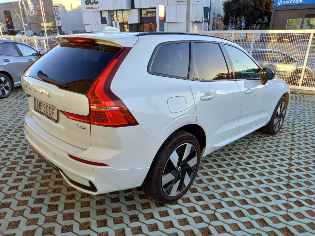 Volvo XC60 T6 Plus Dark 7