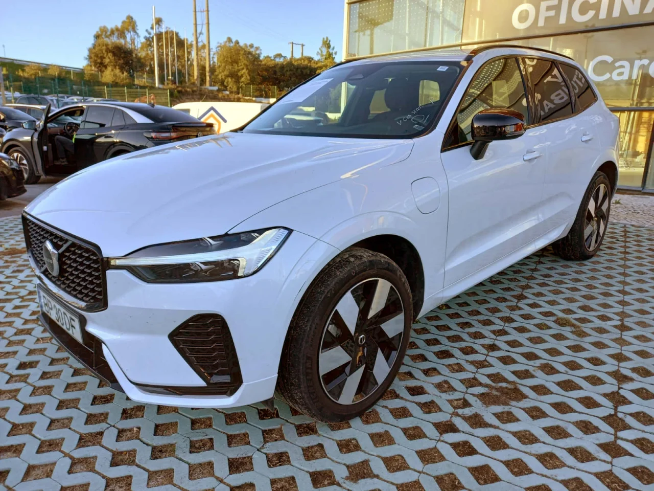 Volvo XC60 T6 Plus Dark