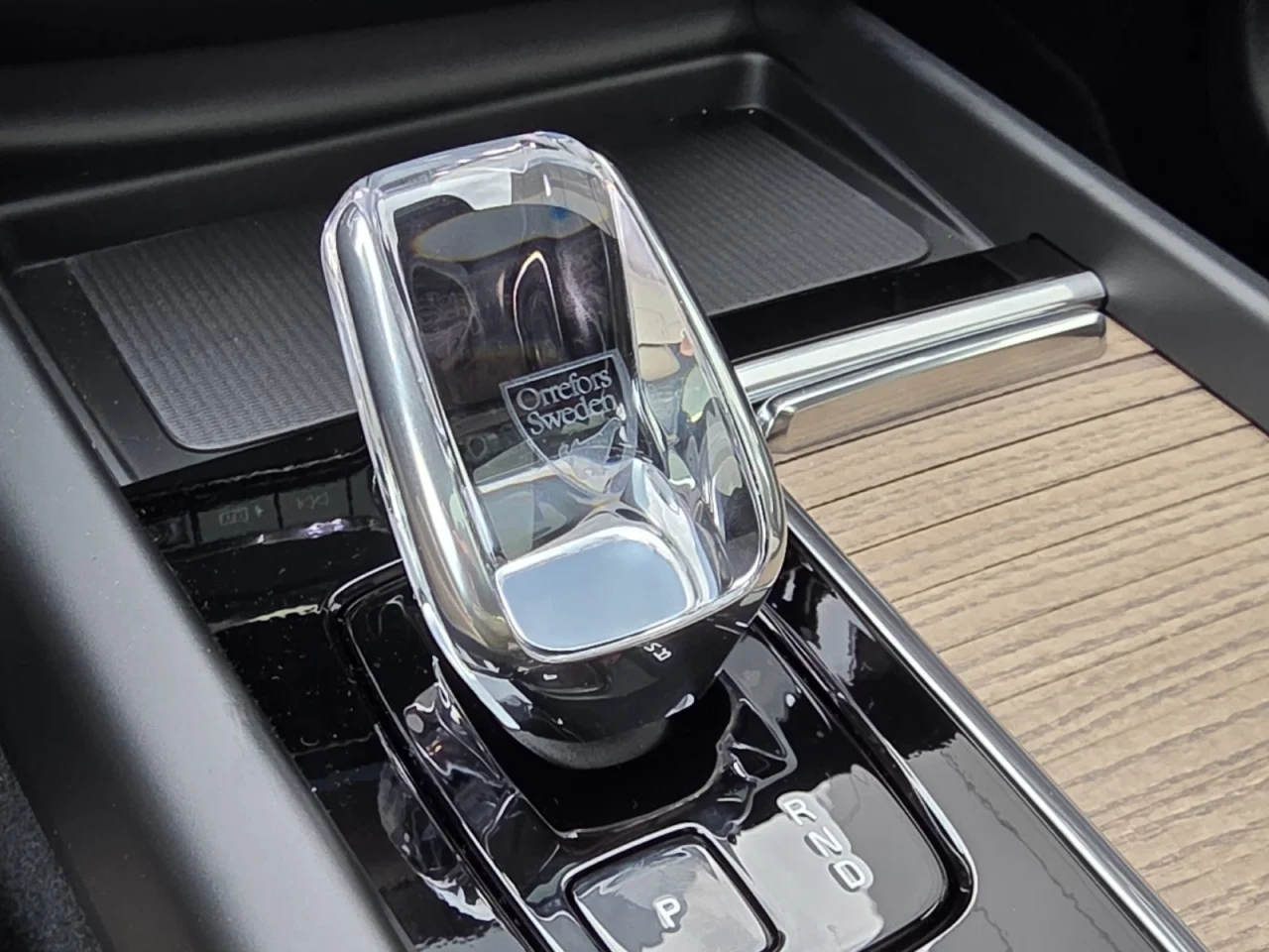 Volvo XC60 T6 350cv Plus Dark 7