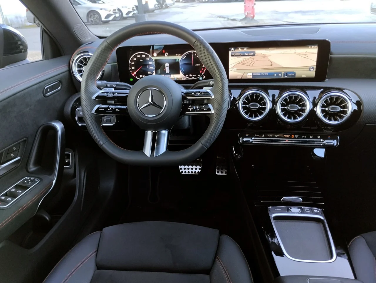 Mercedes Classe CLA 250e Shooting Brake AMG Advanced Plus 2