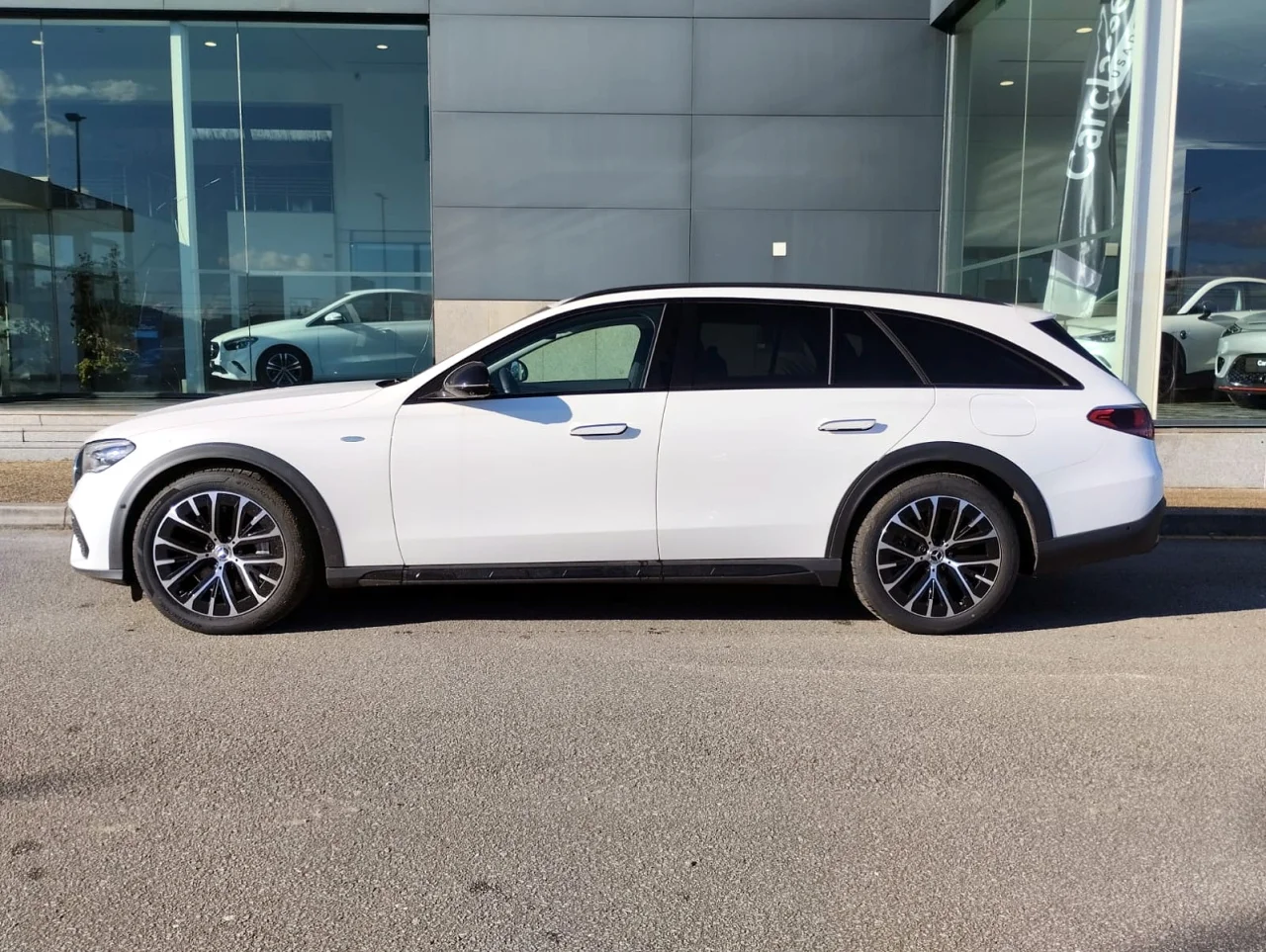 Mercedes Classe E 300de Station  All Terrain Avantgarde 4 Matic 11