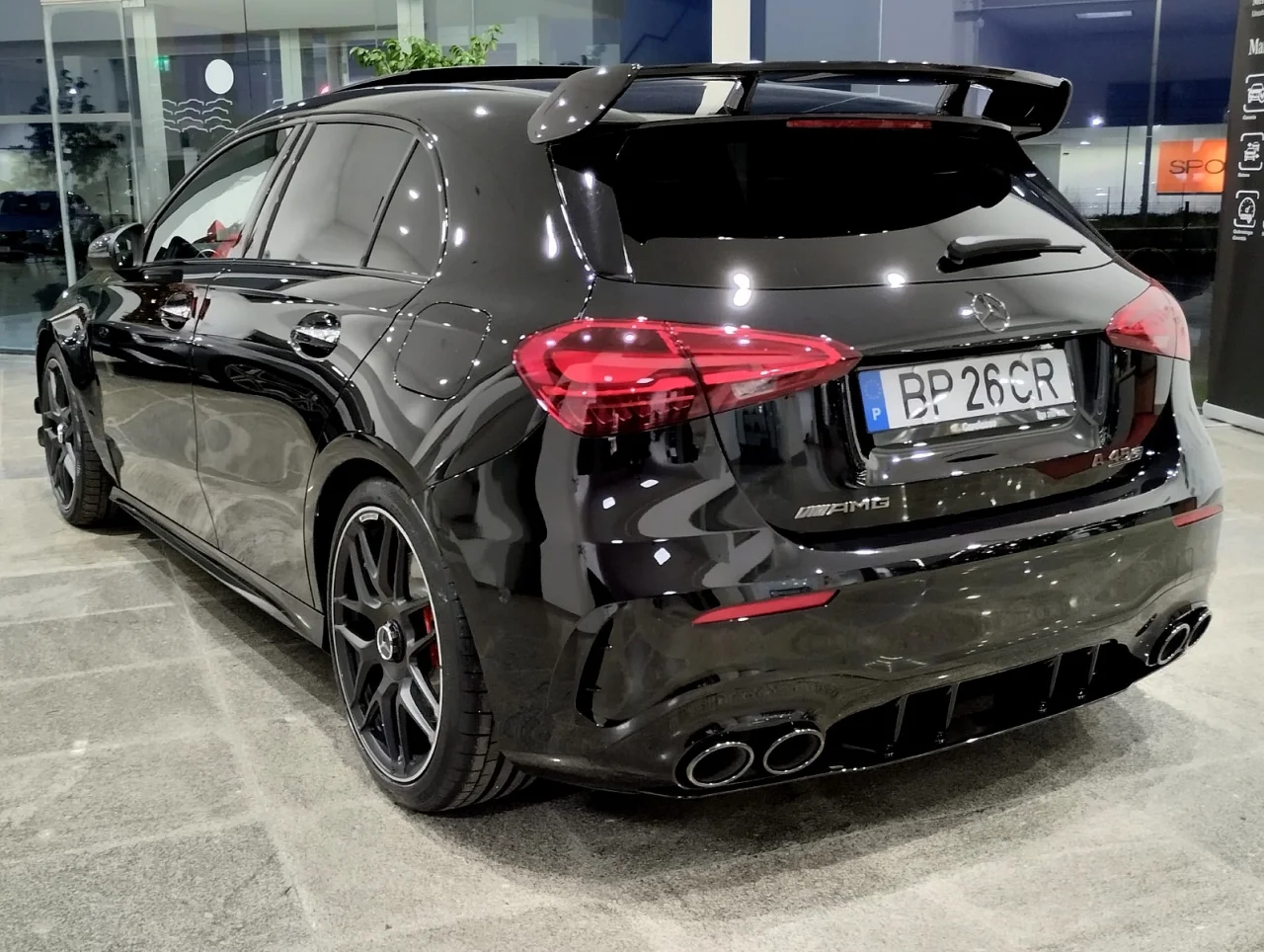 Mercedes Classe A 45 S AMG PREMIUM 4 Matic + 421 CV 17