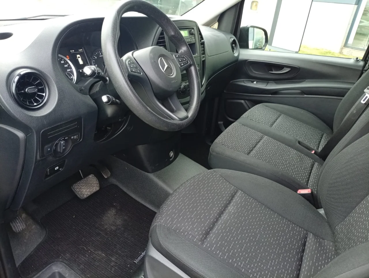 Mercedes Vito Tourer 114 Pro 9 Lugares 1