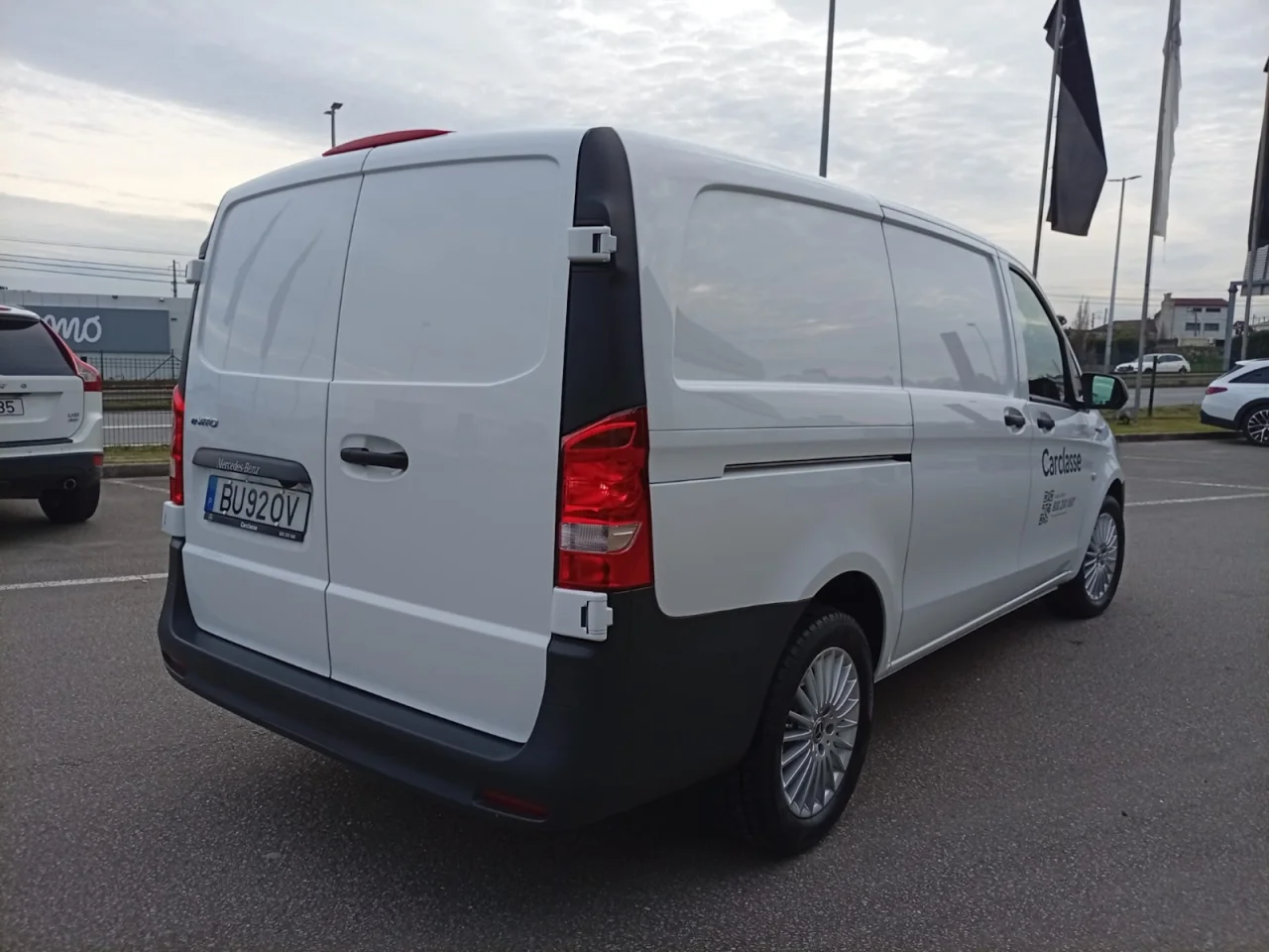 Mercedes eVito 112 Furgão 8