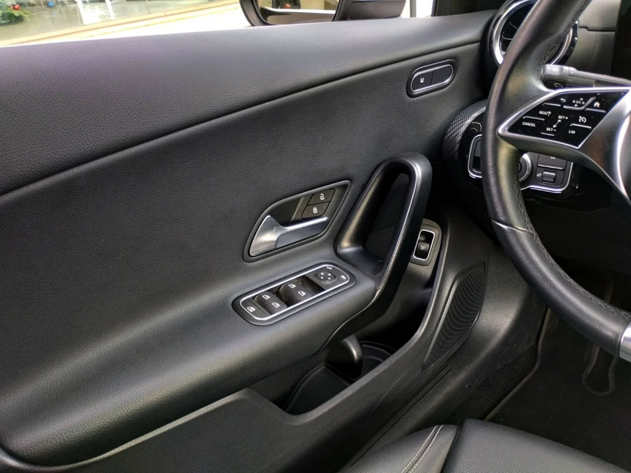 Mercedes Classe CLA 180d Coupé 4