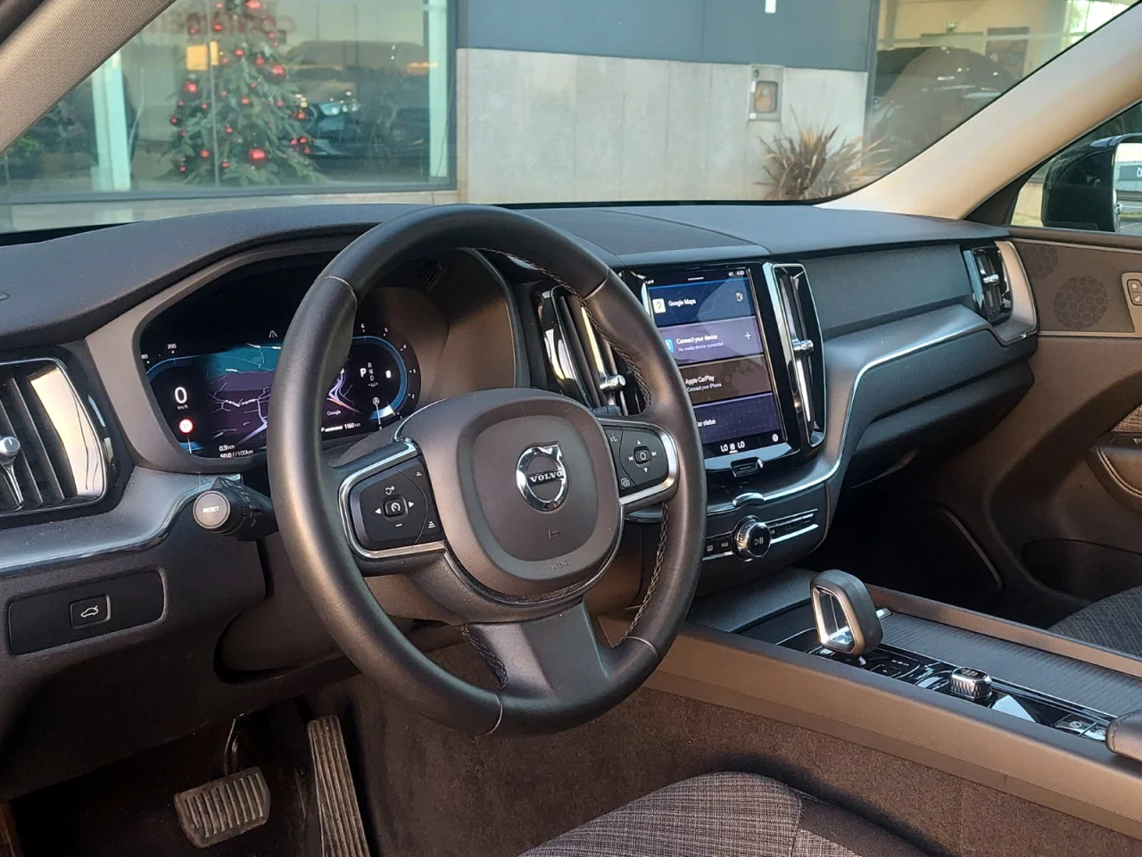 Volvo XC60 B4 Momentum 1