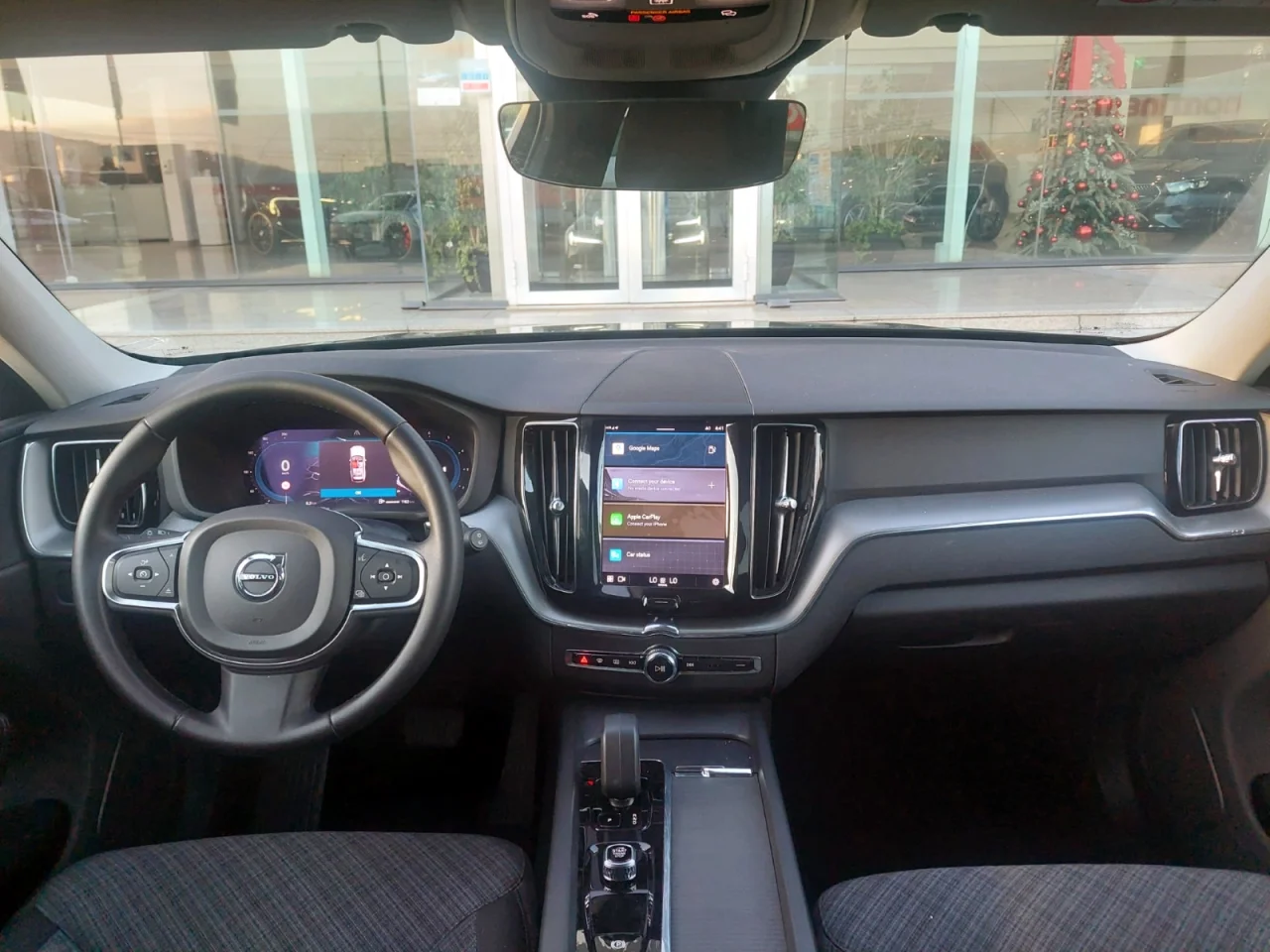 Volvo XC60 B4 Momentum 2