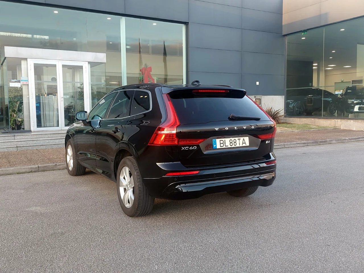 Volvo XC60 B4 Momentum 11