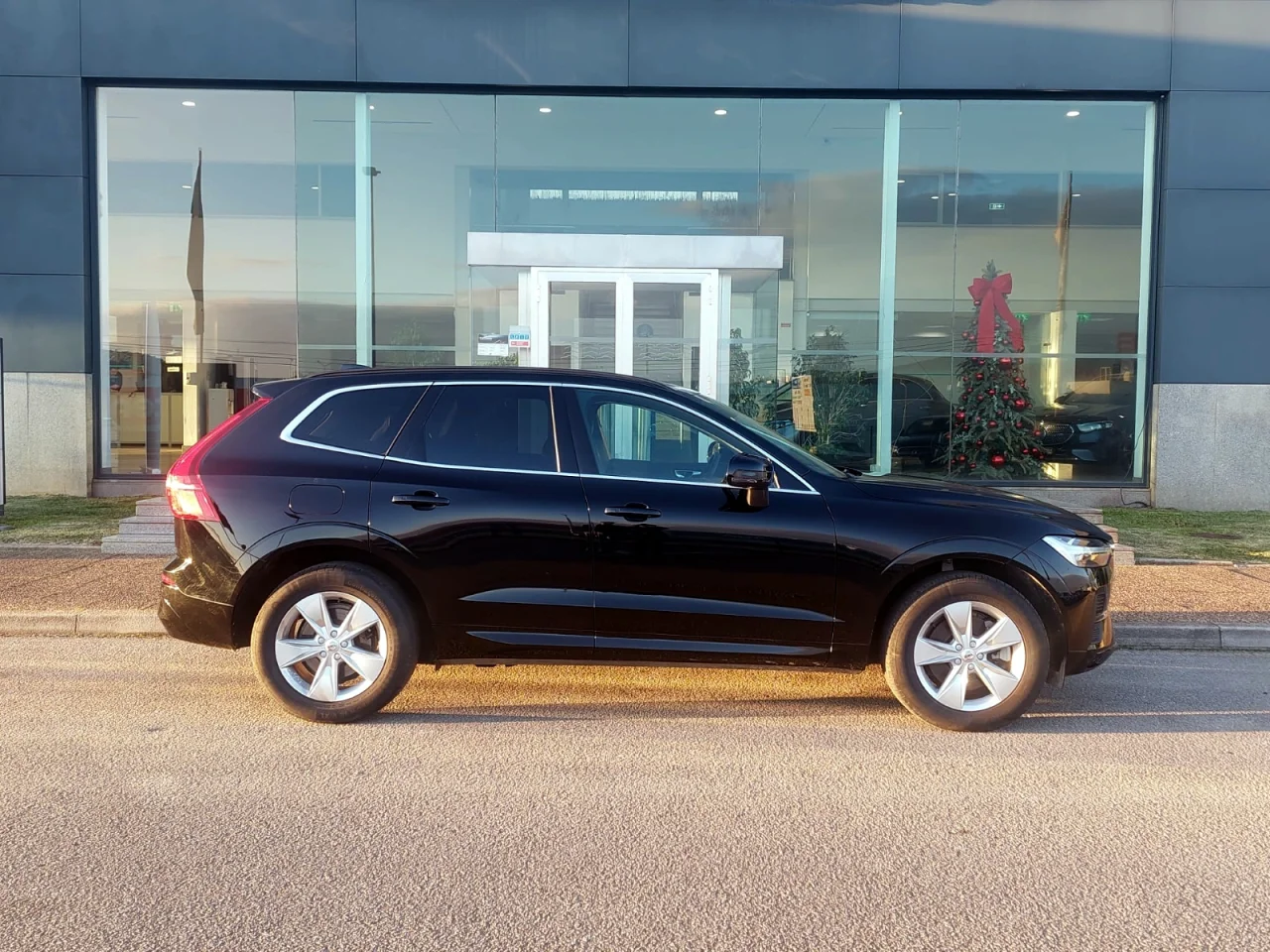 Volvo XC60 B4 Momentum 14