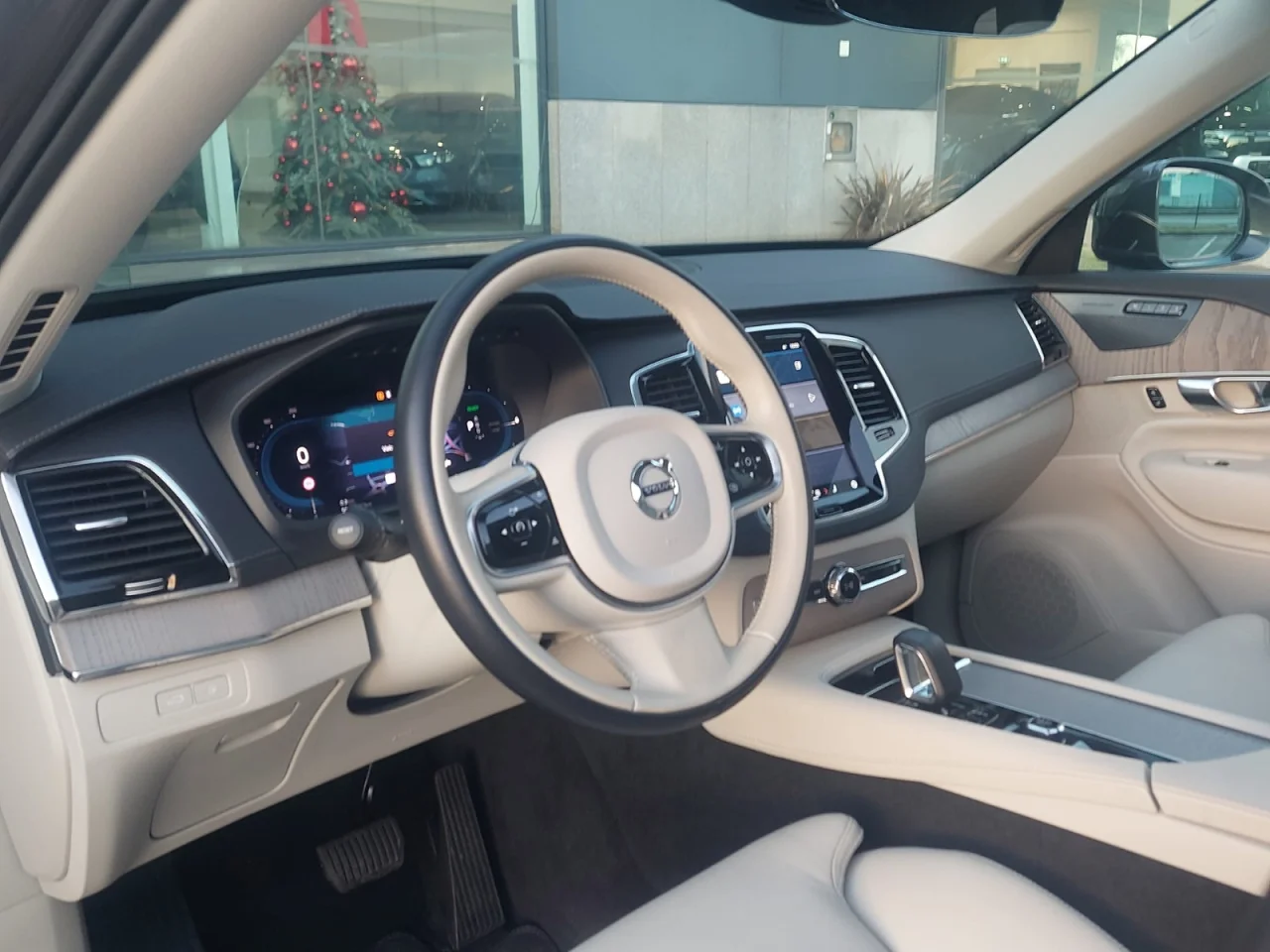 Volvo XC90 Plus Bright T8 PHEV 14