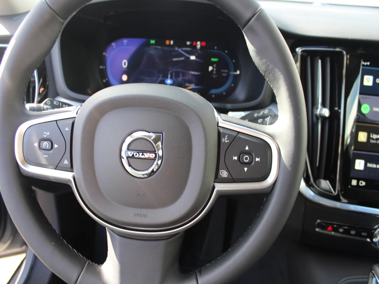 Volvo V60 Core T6 PHEV 350cv 2