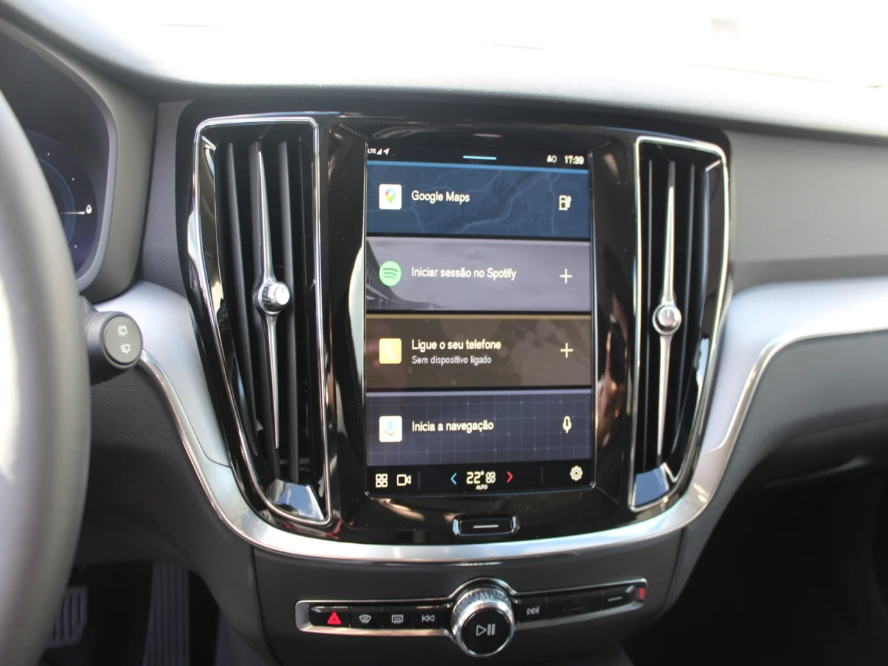 Volvo V60 Core T6 PHEV 350cv 6