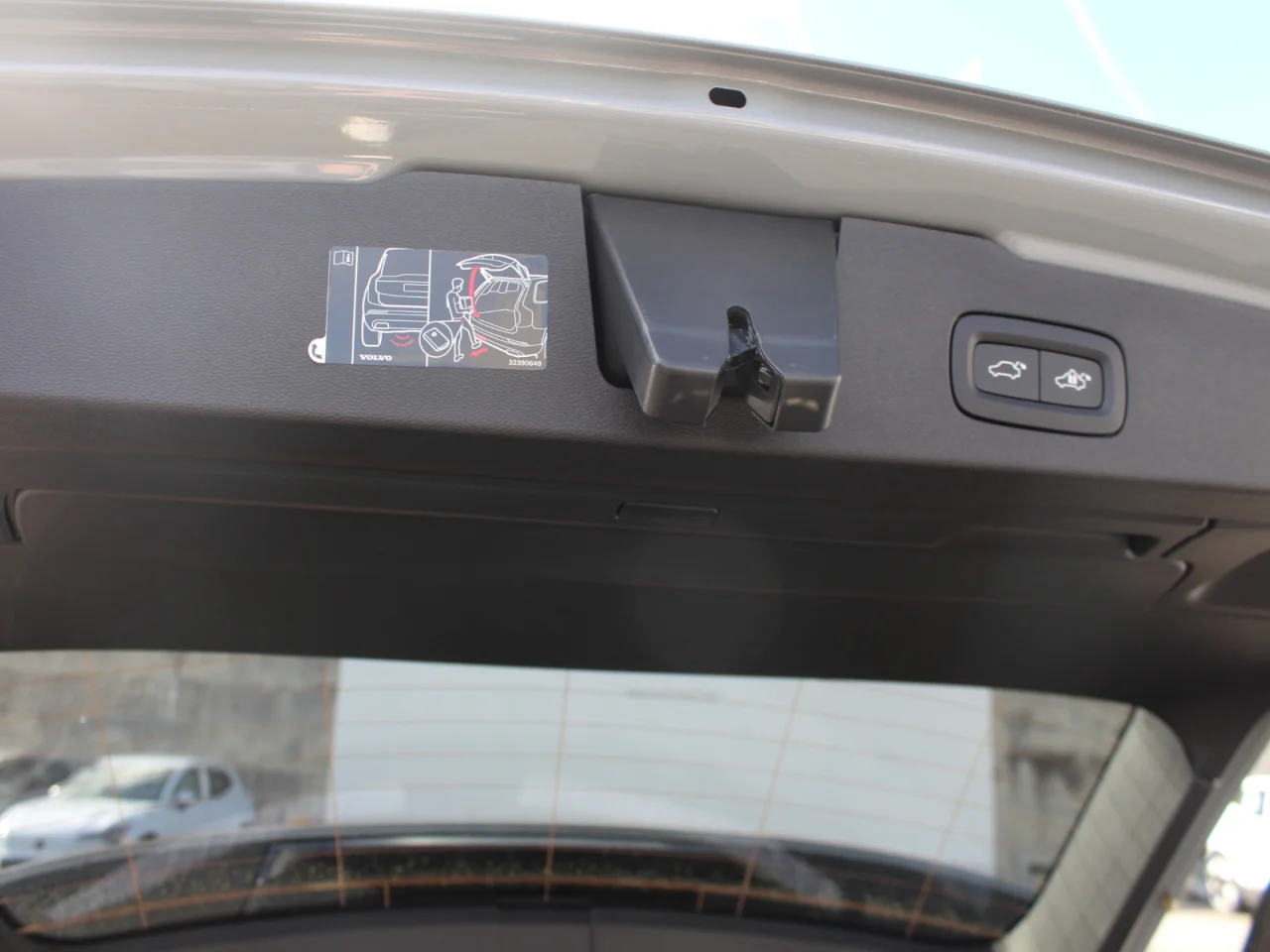 Volvo V60 Core T6 PHEV 350cv 12