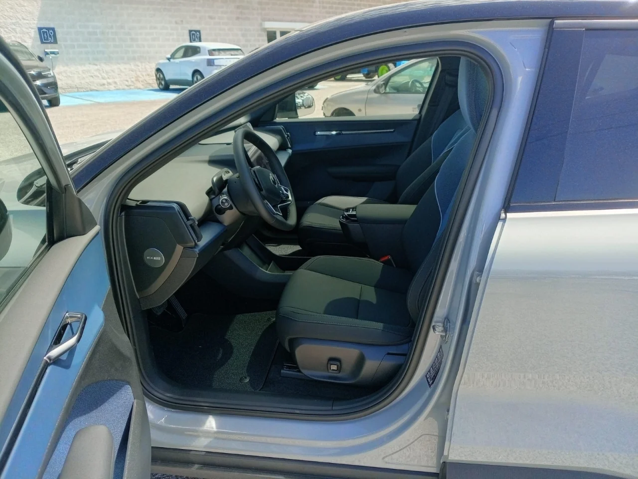 Volvo EX30 Cross Country Ultra Twin Motor Performance 428cv 2